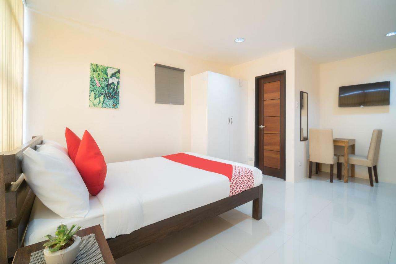 Oyo 199 Solange Apartelle Davao City Exteriér fotografie