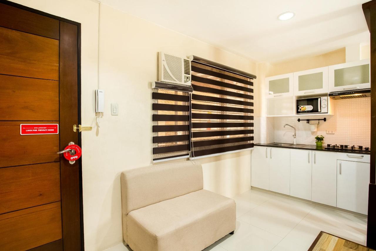 Oyo 199 Solange Apartelle Davao City Exteriér fotografie