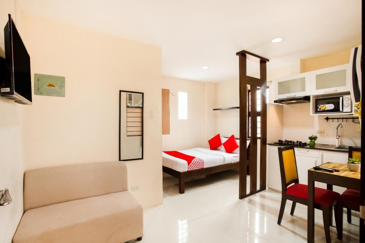 Oyo 199 Solange Apartelle Davao City Exteriér fotografie